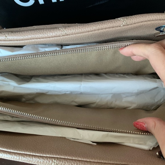 Chanel Timeless Soft Tote - Picture 6 of 8